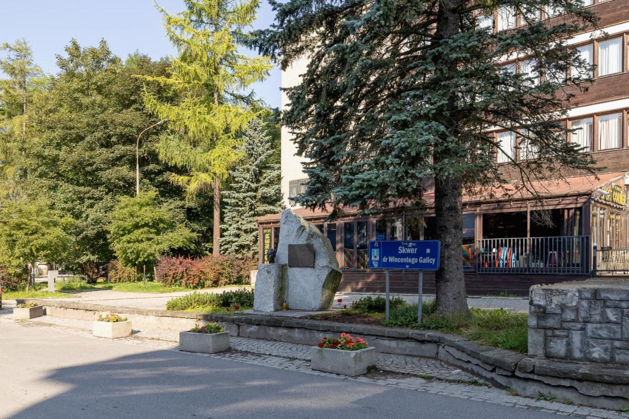 Apartments On Krupowki Street With Mountain View By Noclegi Renters Zakopane Esterno foto
